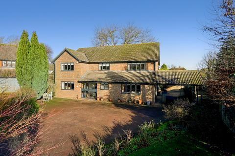 5 bedroom detached house for sale, Woodchurch Road, Tenterden, Kent, TN30