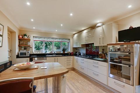 5 bedroom detached house for sale, Woodchurch Road, Tenterden, Kent, TN30