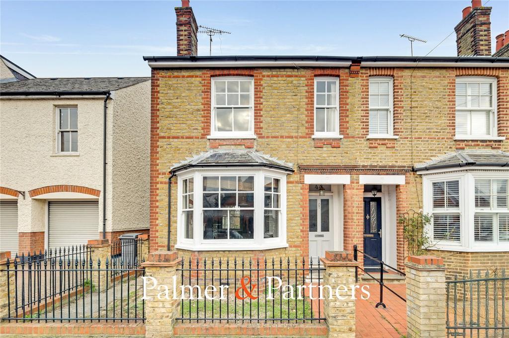 Rosebery Road, Chelmsford CM2 3 bed semi-detached house for sale - £500,000
