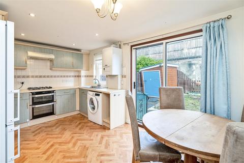 undefined, Lindsay Gardens, Bathgate