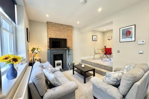 undefined, 10 Castle Street, Ryde