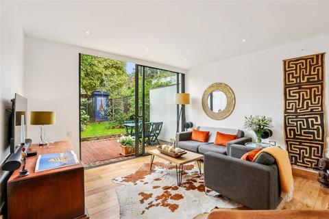 3 bedroom detached house for sale, Fauconberg Road, London, W4
