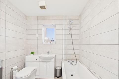 3 bedroom semi-detached house for sale, Comma Court, Gateshead, NE11