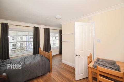 1 bedroom in a house share to rent, Carisbrooke Road Newport PO30