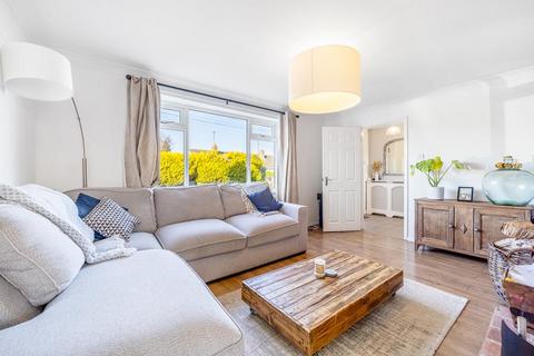 3 bedroom detached house to rent, Canterbury Close, Spalding