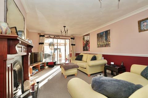 3 bedroom semi-detached house for sale, Queens Drive, Huntingdon, PE29