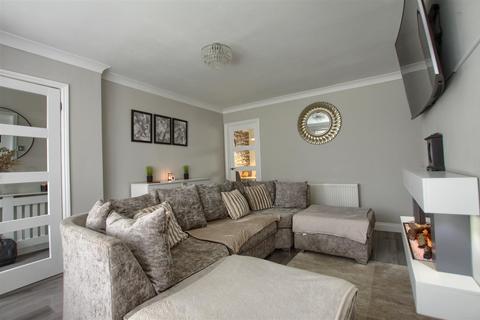 3 bedroom semi-detached house for sale, Chadderton Drive, Thornaby