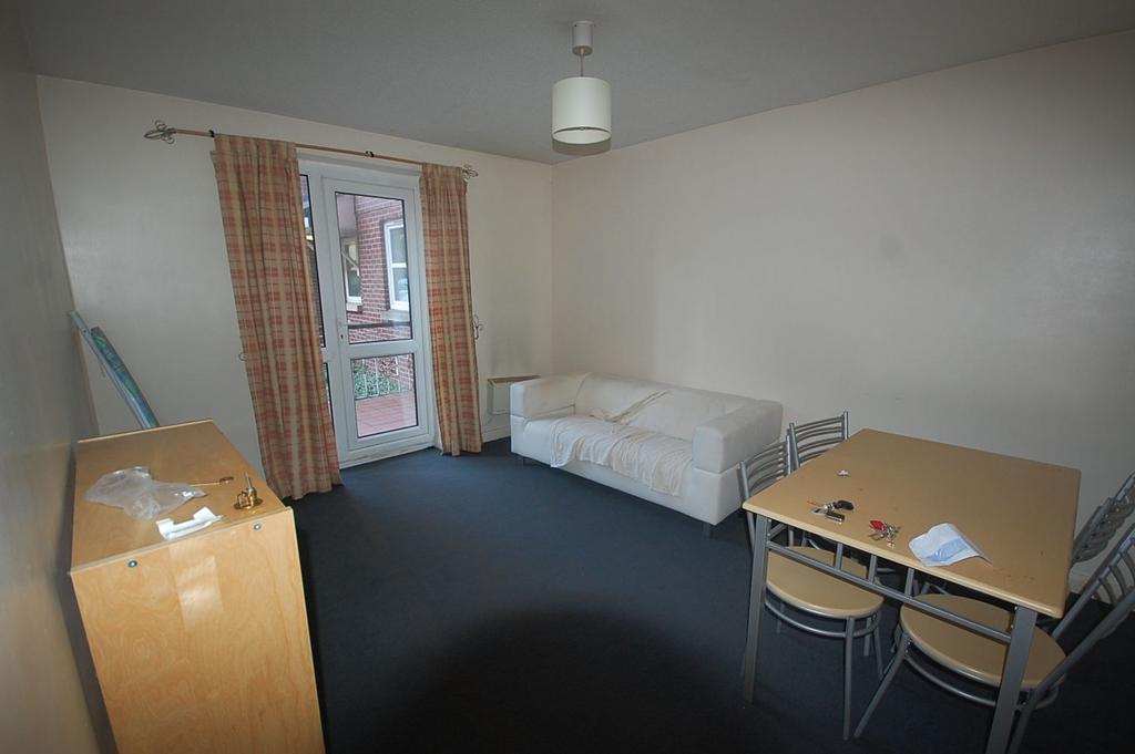 Lounge (Main) (Main)