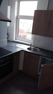 2 bedroom apartment to rent, Waterloo Road, Blackpool