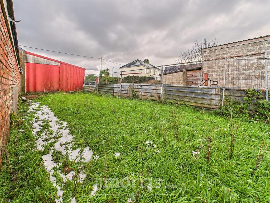 CAM02121 G0-PR0217-STILL074.jpg