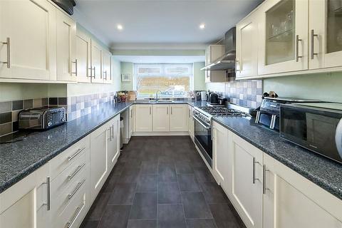 3 bedroom end of terrace house for sale, Southfields Road, Littlehampton, West Sussex