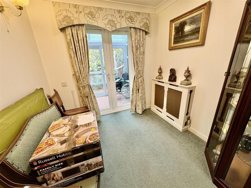 Linked Dining Room
