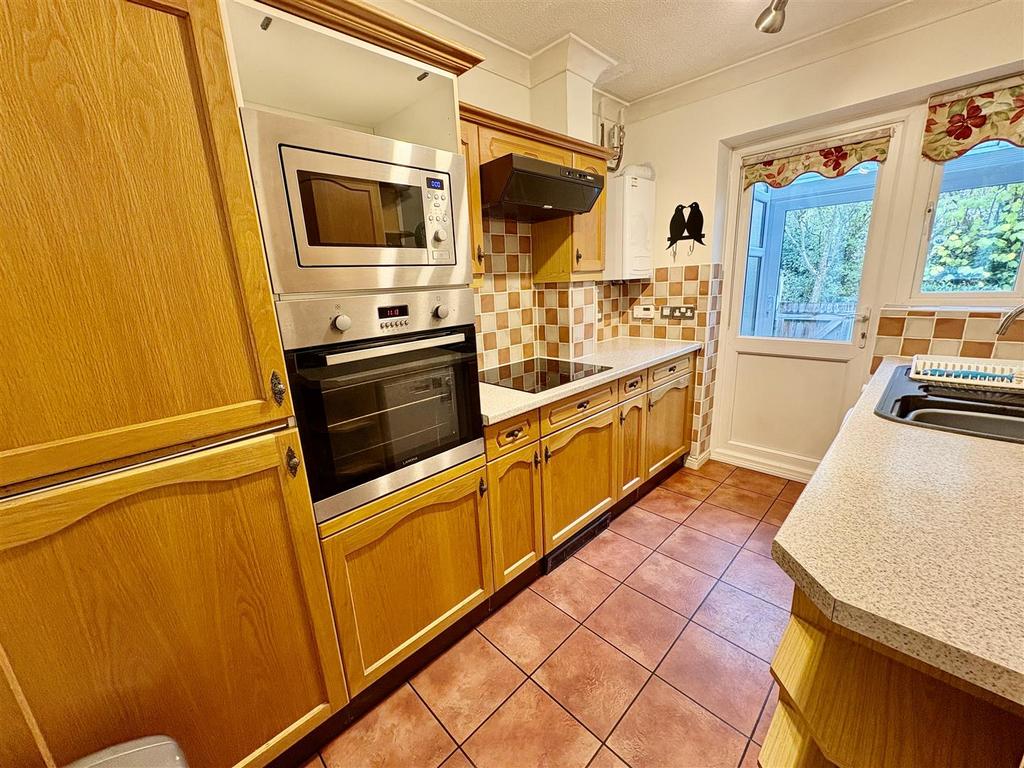 Fitted Kitchen