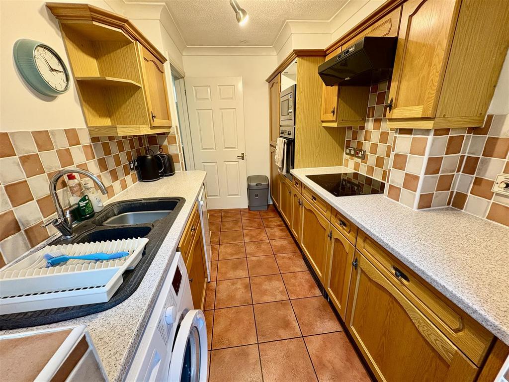 Fitted Kitchen