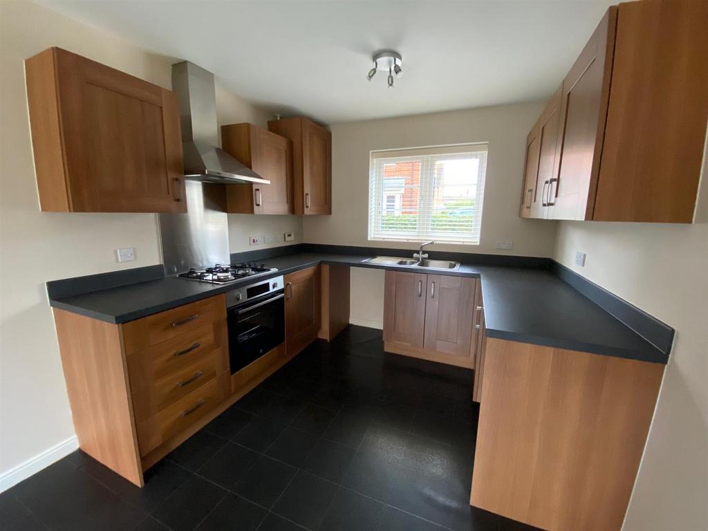 Kitchen Area.jpg