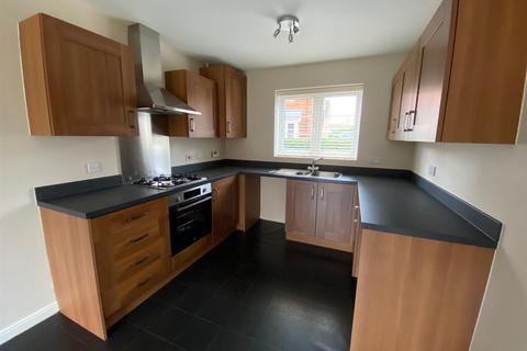 3 bedroom detached house to rent, Bracken Way, Malvern