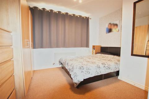 undefined, Templeton Court, Eaton Way