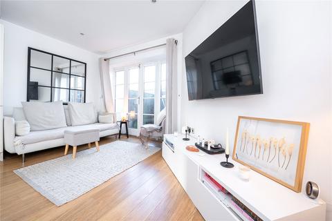 2 bedroom end of terrace house for sale, Candler Mews, Twickenham