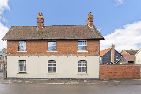 4 bedroom link detached house for sale, Swan Court, Cambs PE19