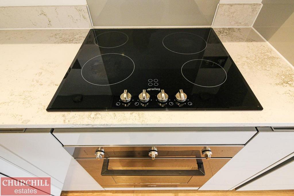 Oven (1 of 1).jpg