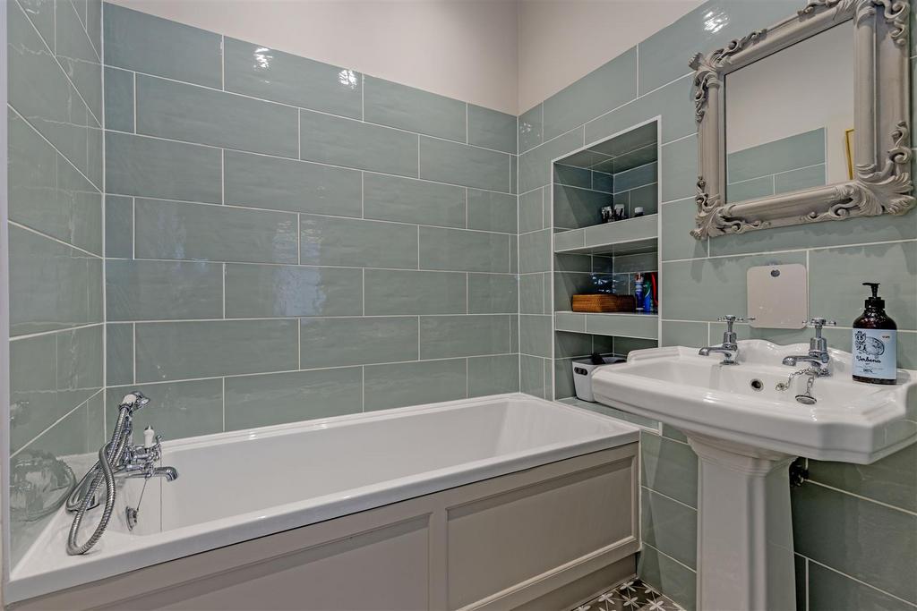 Bathroom-2.jpg
