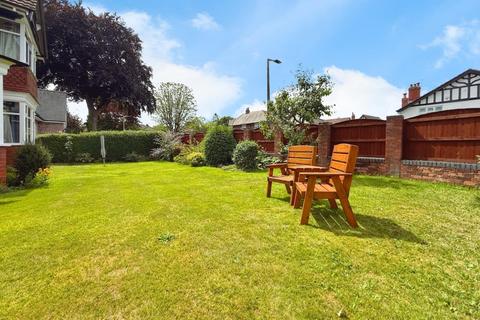 4 bedroom detached house for sale, Holly Road, Bramhall