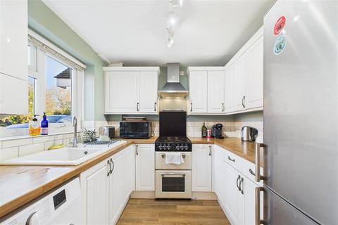2 bedroom terraced house for sale, Churchwood Drive, Tangmere, Chichester