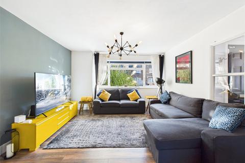 2 bedroom apartment to rent, Simpson Road, Surrey