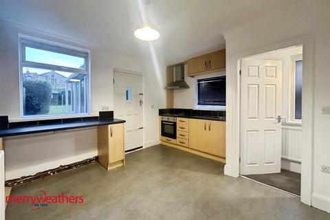 2 bedroom semi-detached house to rent, 32 Flat Lane, Whiston, Rotherham