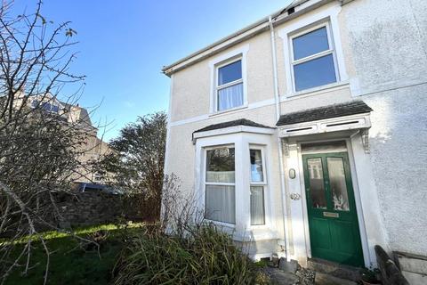 5 bedroom end of terrace house to rent, Trevethan Road, Falmouth