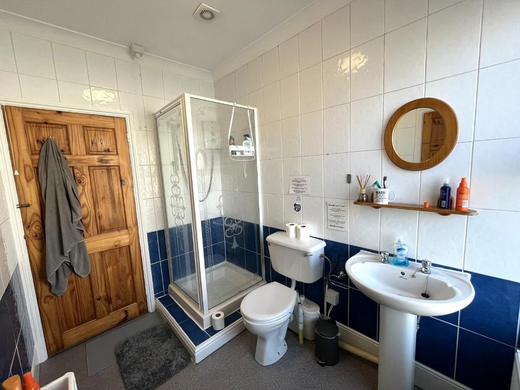 Bedroom 2 En Suite