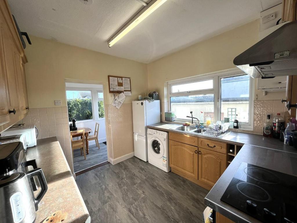 Kitchen (1)