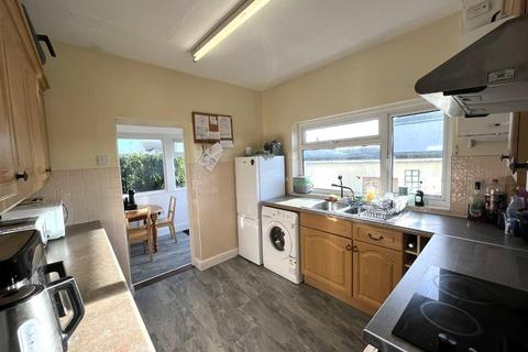 5 bedroom end of terrace house to rent, Trevethan Road, Falmouth