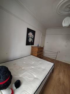 1 bedroom in a house share to rent, Hillingdon Hill, Uxbridge UB10