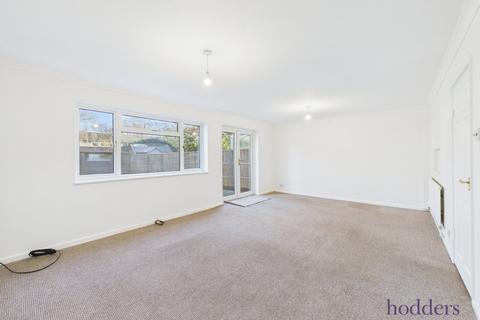 4 bedroom terraced house to rent, Green Lane Close, Byfleet, West Byfleet, Surrey, KT14