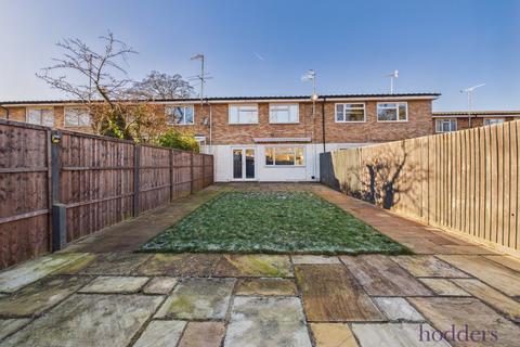 4 bedroom terraced house to rent, Green Lane Close, Byfleet, West Byfleet, Surrey, KT14