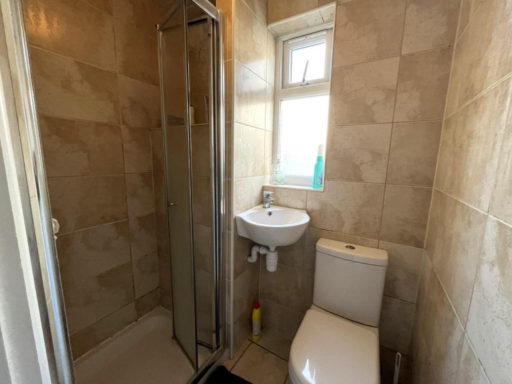 Shower Room 2