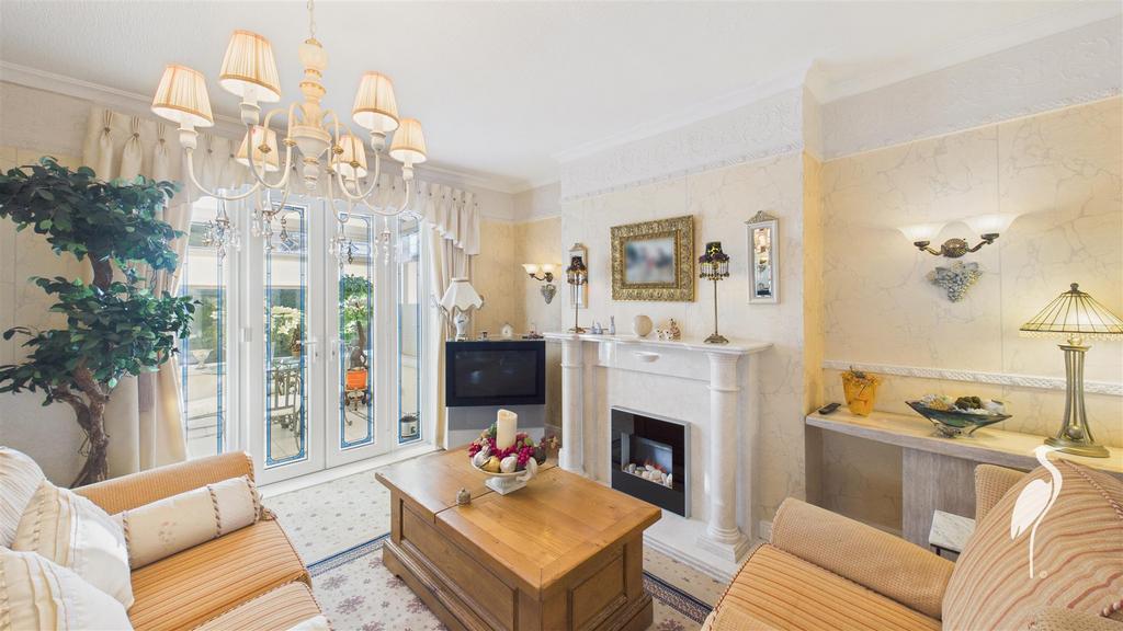 Living/Dining Room