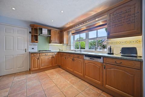 4 bedroom detached house for sale, Lawson Walk, Carshalton