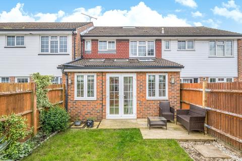 undefined, Roseacre Close, Shepperton, TW17