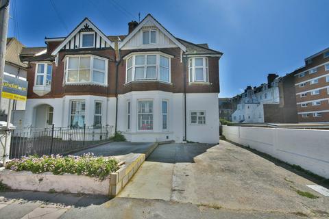 2 bedroom ground floor flat for sale, Sea Road, Bexhill-on-Sea, TN40