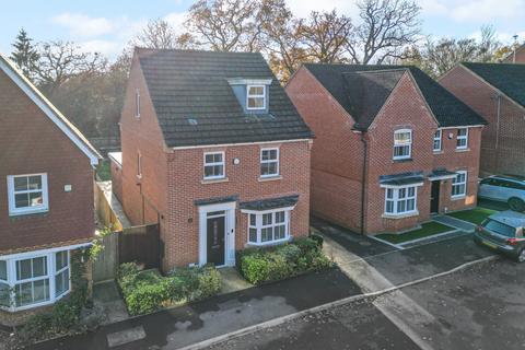 4 bedroom detached house for sale, CHILWORTH WAY, SHERFIELD-ON-LODDON, HOOK, RG27