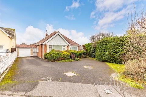 4 bedroom bungalow for sale, Headswell Avenue, Bournemouth BH10