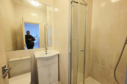 Studio to rent, Hornsey Lane, Highgate, N6