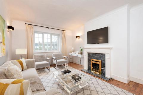 3 bedroom apartment to rent, Haverstock Hill, Belsize Park NW3