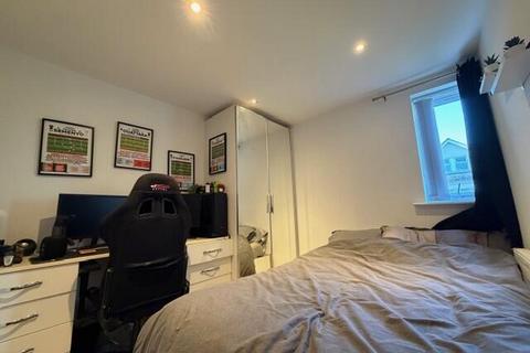 2 bedroom flat to rent, First Floor, Two Double Bedroom Flat Located In Penn Hill