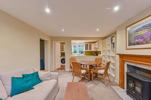Lansdowne Gardens, Vauxhall, London, SW8