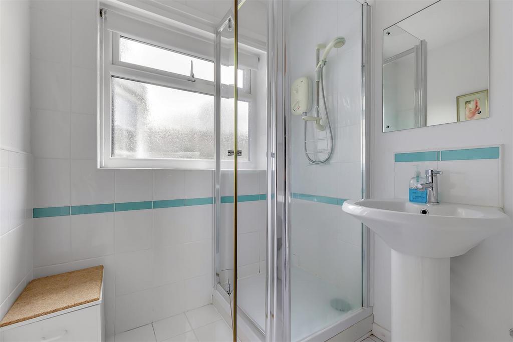 Shower Room 2.jpg