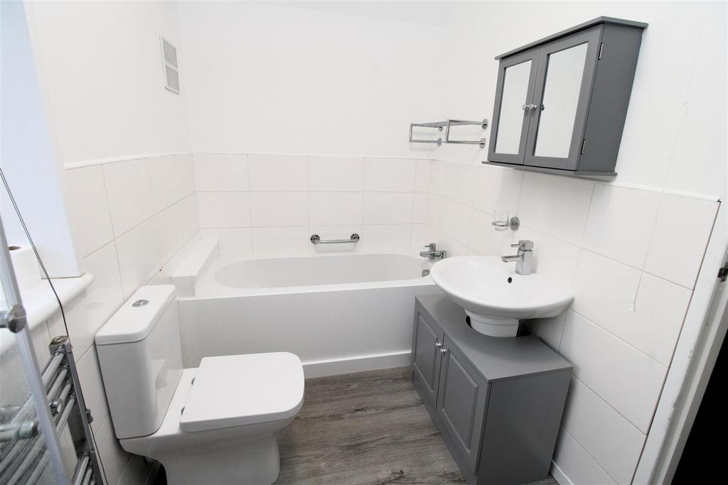 New bathroom2.jpg
