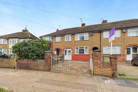3 bedroom terraced house for sale, Devon Way, Chessington, Surrey. KT9